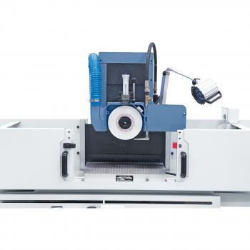 Low-vibration running and high accuracy of the grinding spindle thanks to the preloaded special bearings.